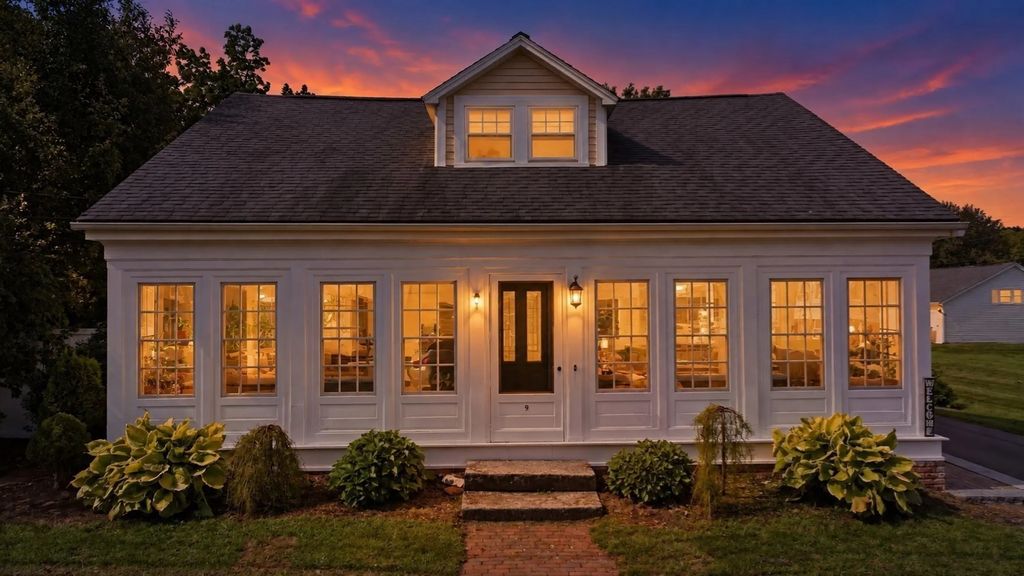 9 Waters St, Millbury