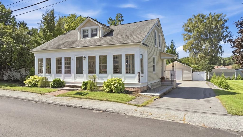 9 Waters St, Millbury
