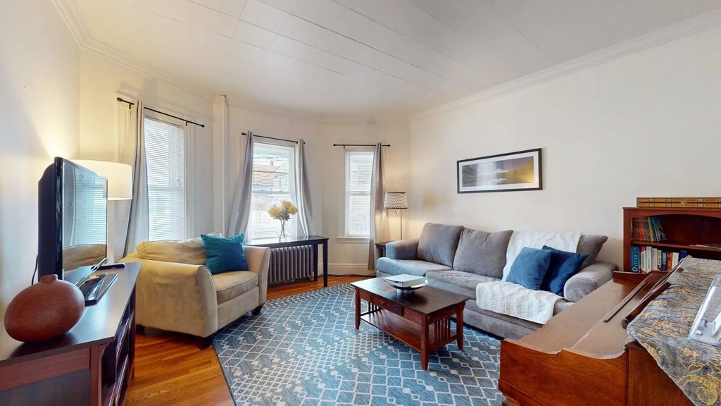 29 Montgomery St #1a, Cambridge