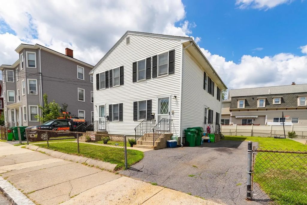 84-86 Park St, Medford