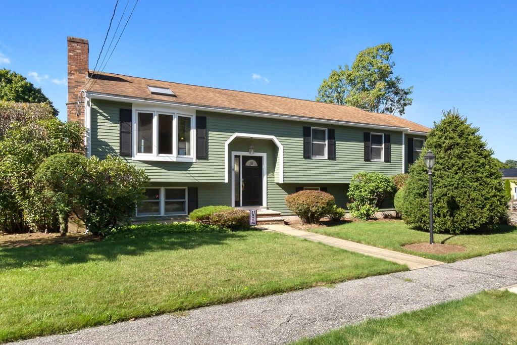 8 College Lane, Beverly