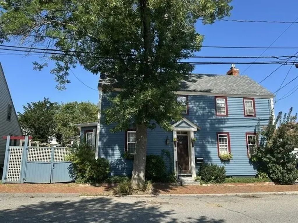 38 Market, Newburyport