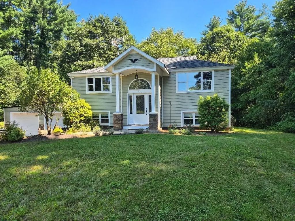 511 Michael Sears Rd, Belchertown