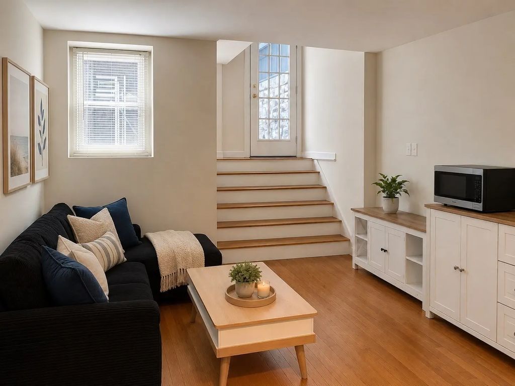 28 Phillips St #g, Boston