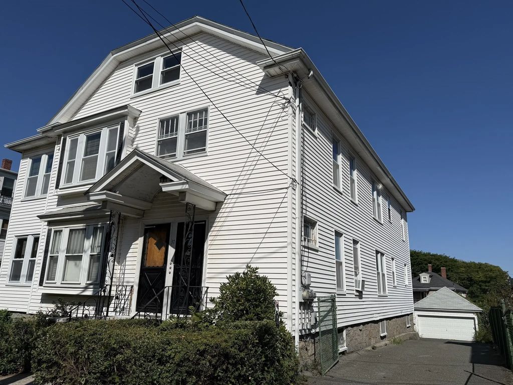 37 Leach Street #2, Salem