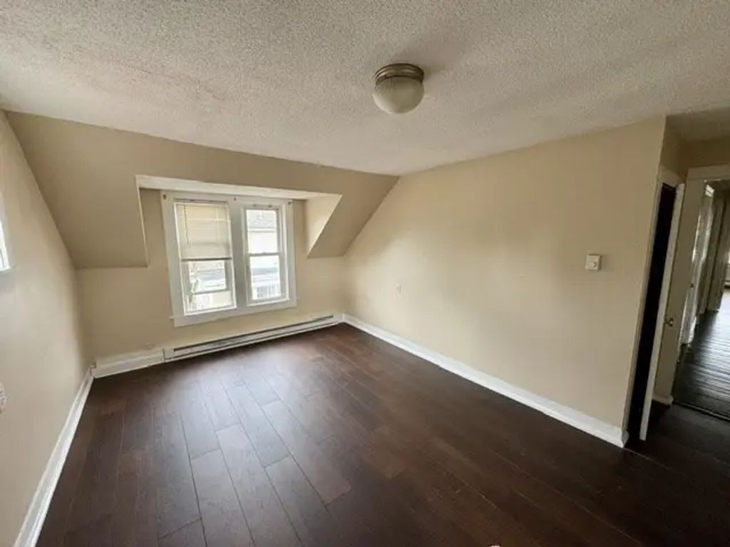 1075 Washington St #5, Attleboro