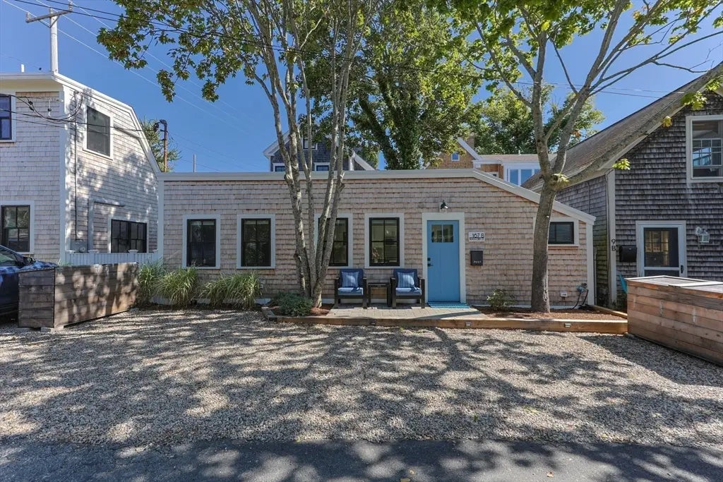 167 Bradford St #b, Provincetown
