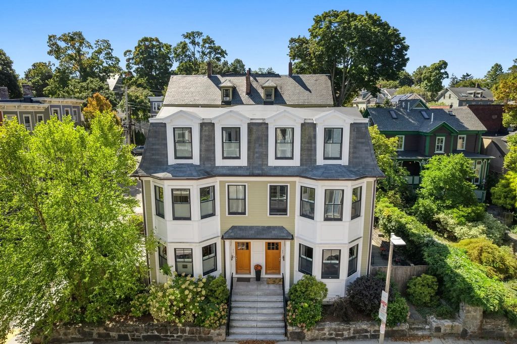 55 Green St #55, Boston