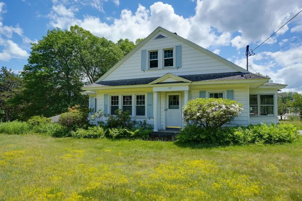 162-164 E Main St, Northborough