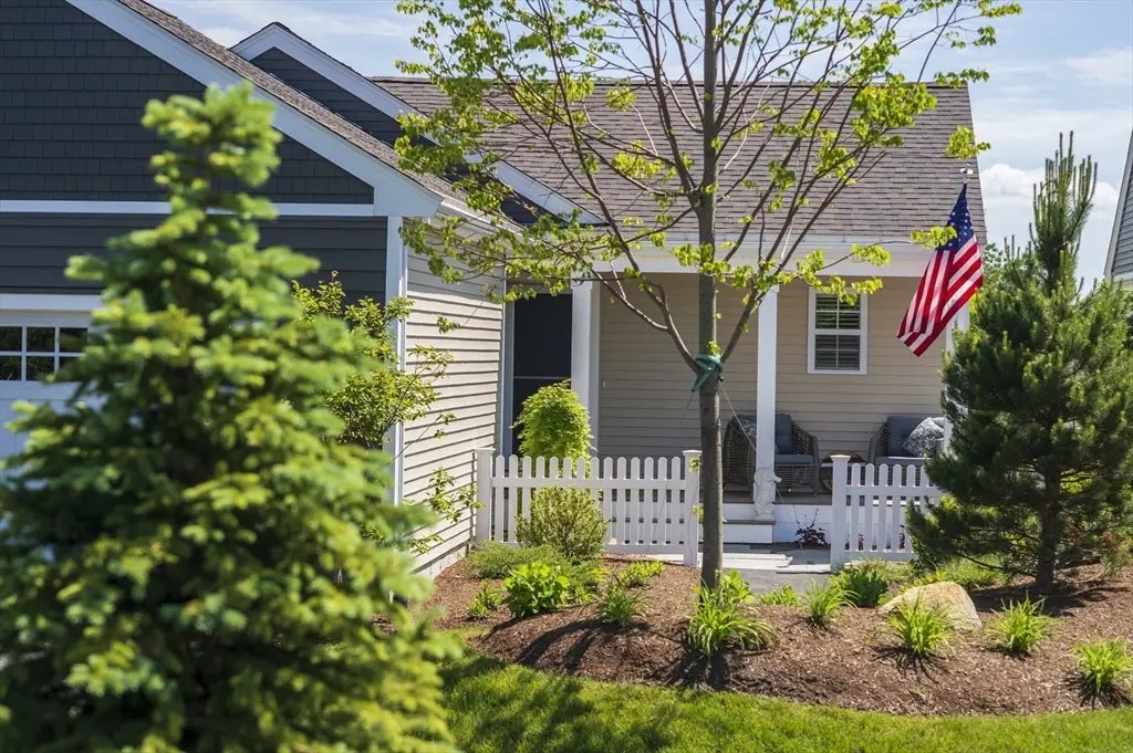 40 Firefly Point #40, Plymouth