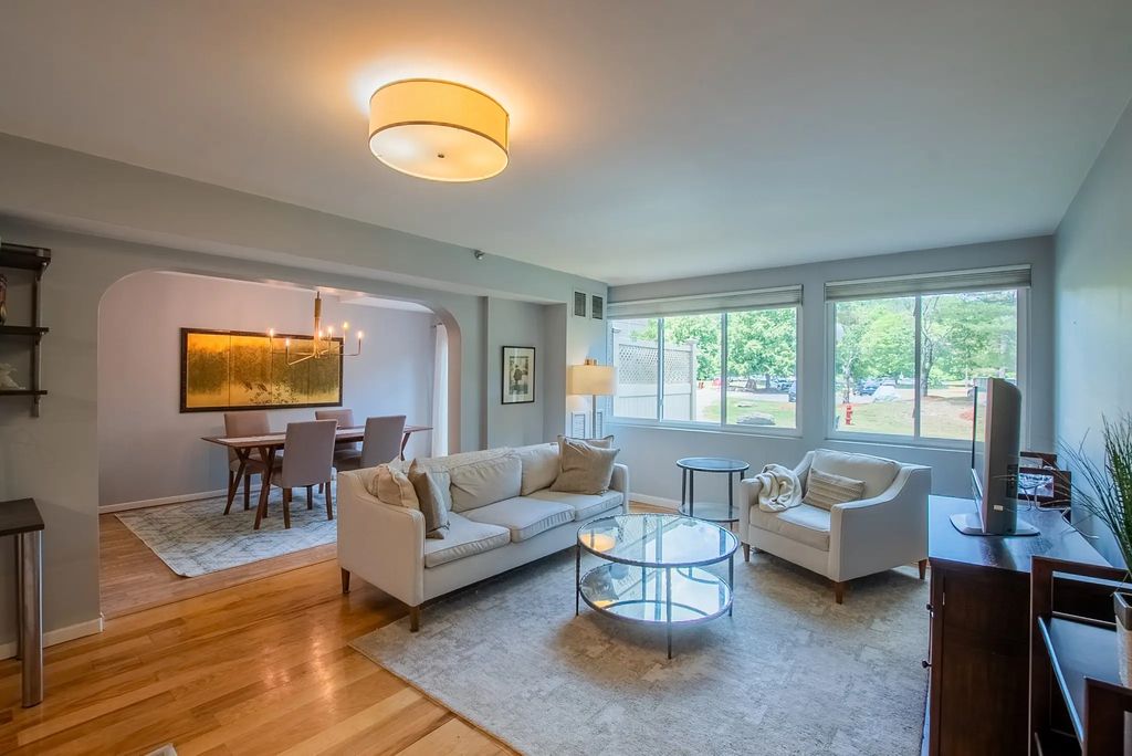 250 Hammond Pond Parkway #102n, Newton