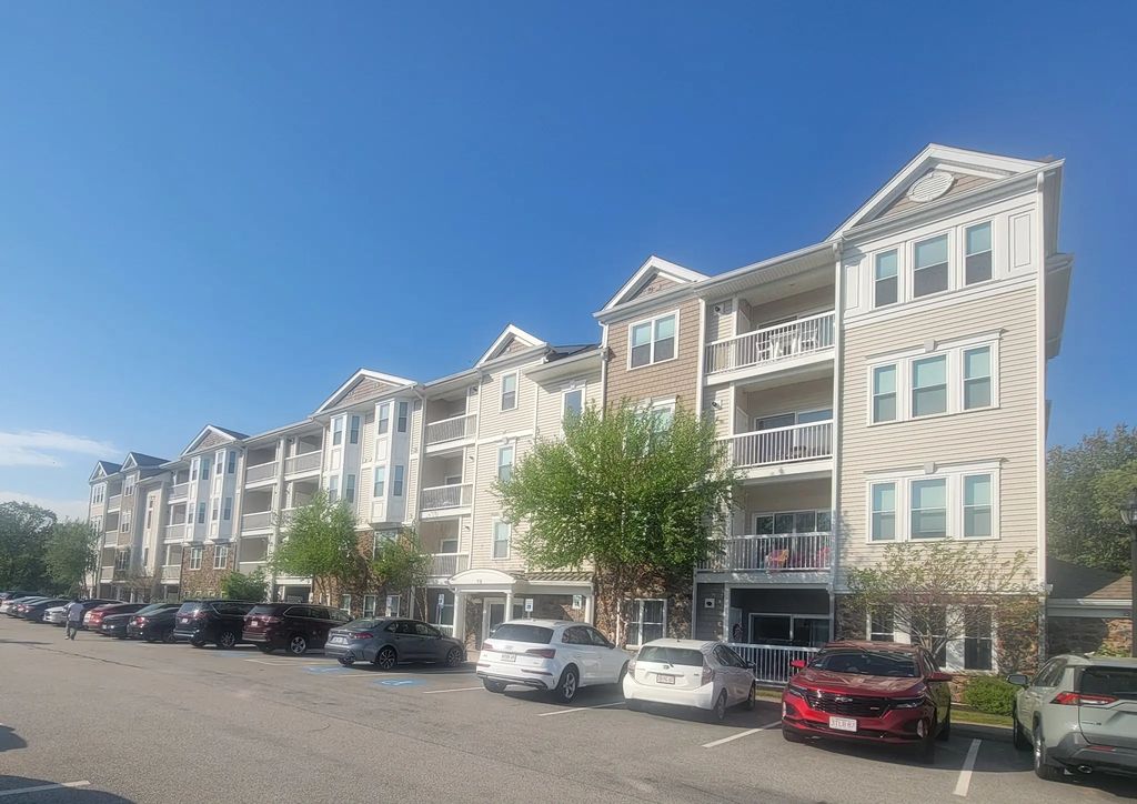 70 Trotter Rd #312, Weymouth