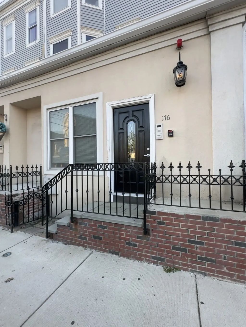 176 Elm #2, Everett