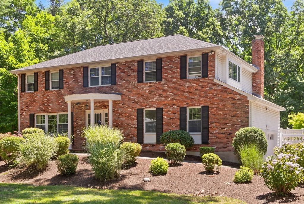 14 Mallard Dr, Sharon