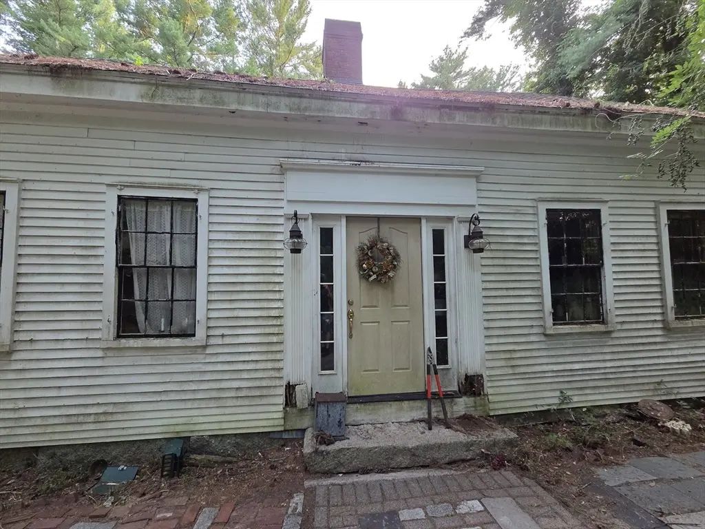 425 Main St, Marshfield
