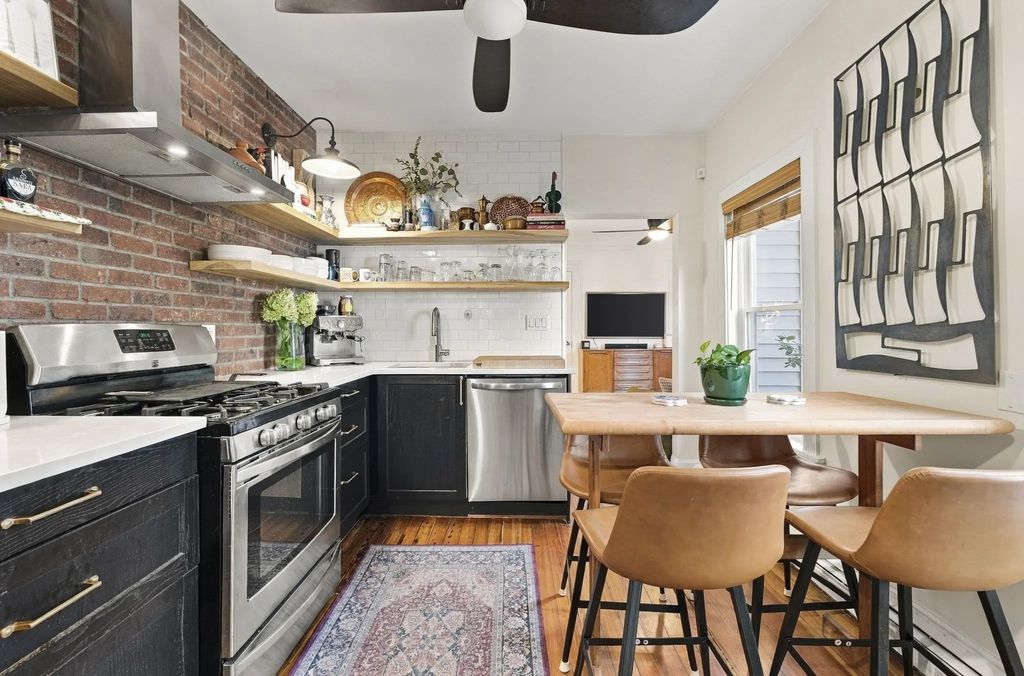 13 Vinton St #1, Boston