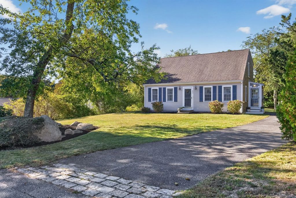 908 Shore Rd, Bourne