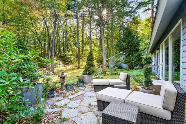 44 The Valley Road, Concord