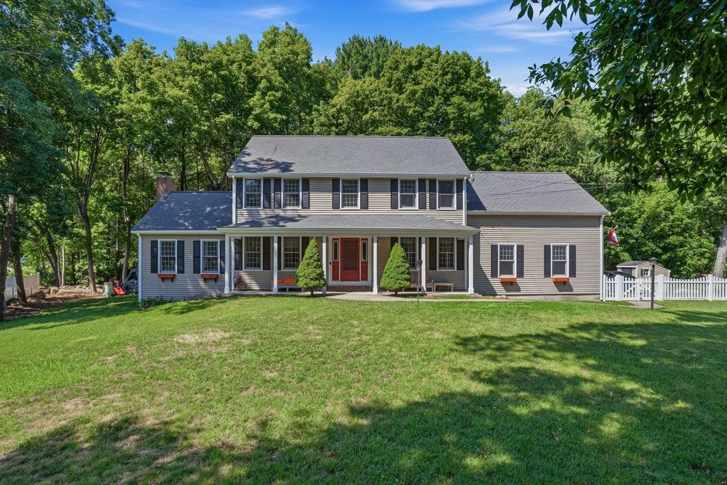 1565 West #1, Wrentham