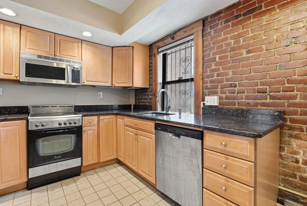 111 Jersey Street #20a, Boston