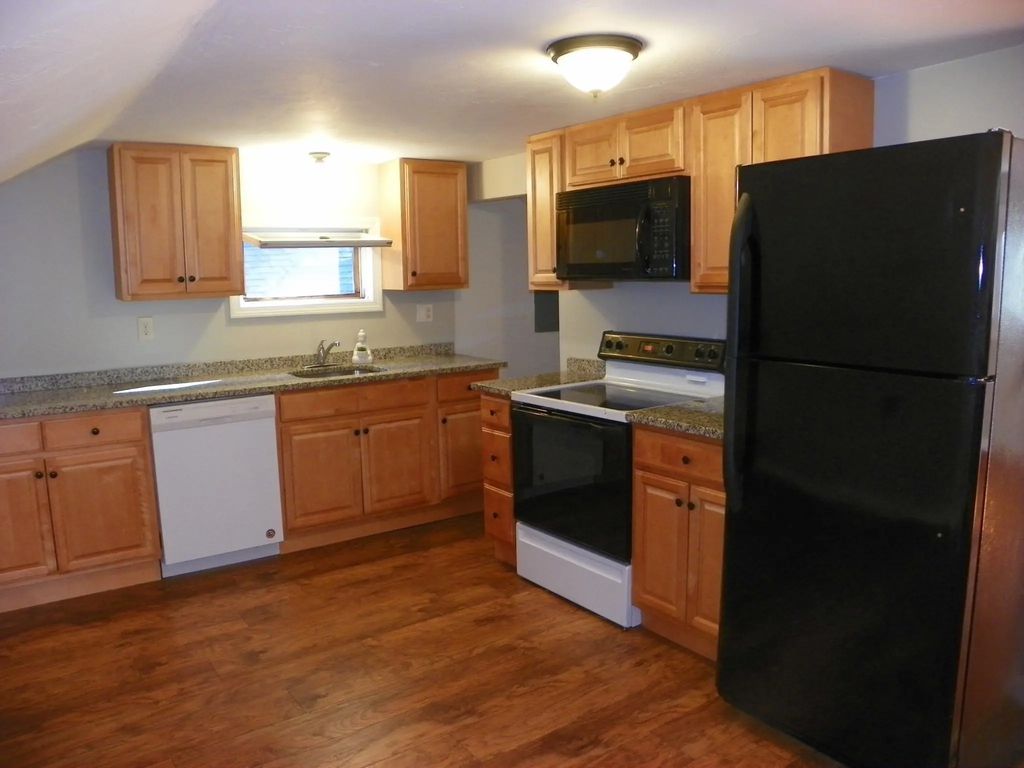 440 School St. #2, Winchendon