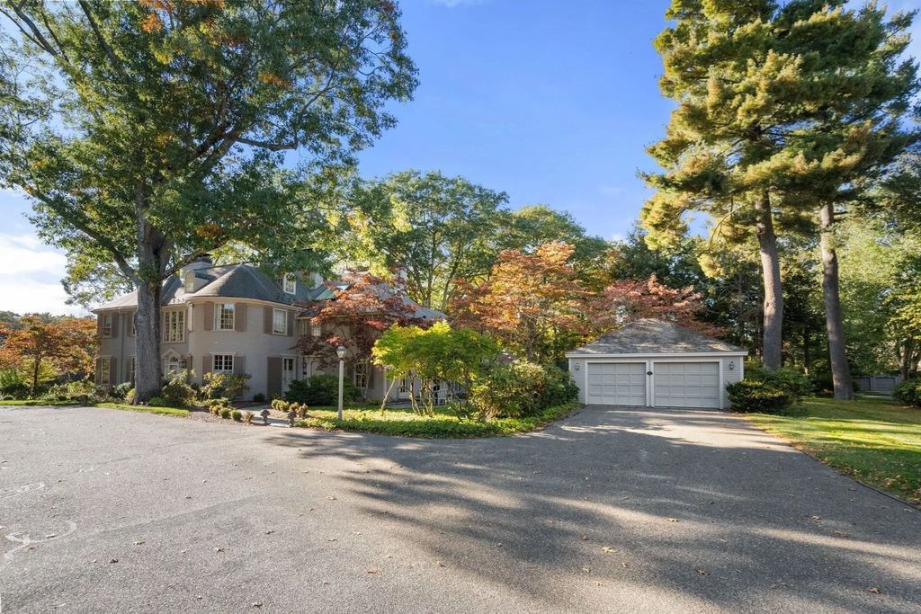 2 Phillips Pond Rd #2, Natick