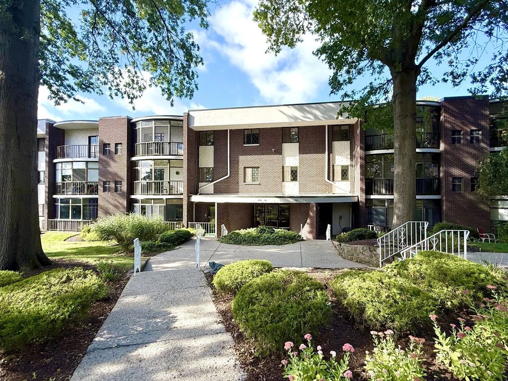 34 South Street #302, Quincy
