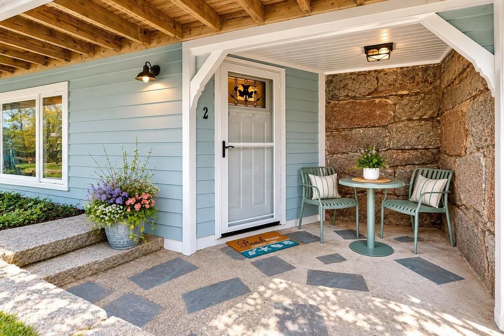 6 Mt Locust Place #2, Gloucester