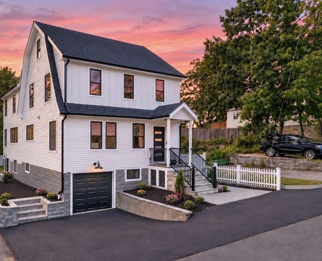 8 Guild St, Medford