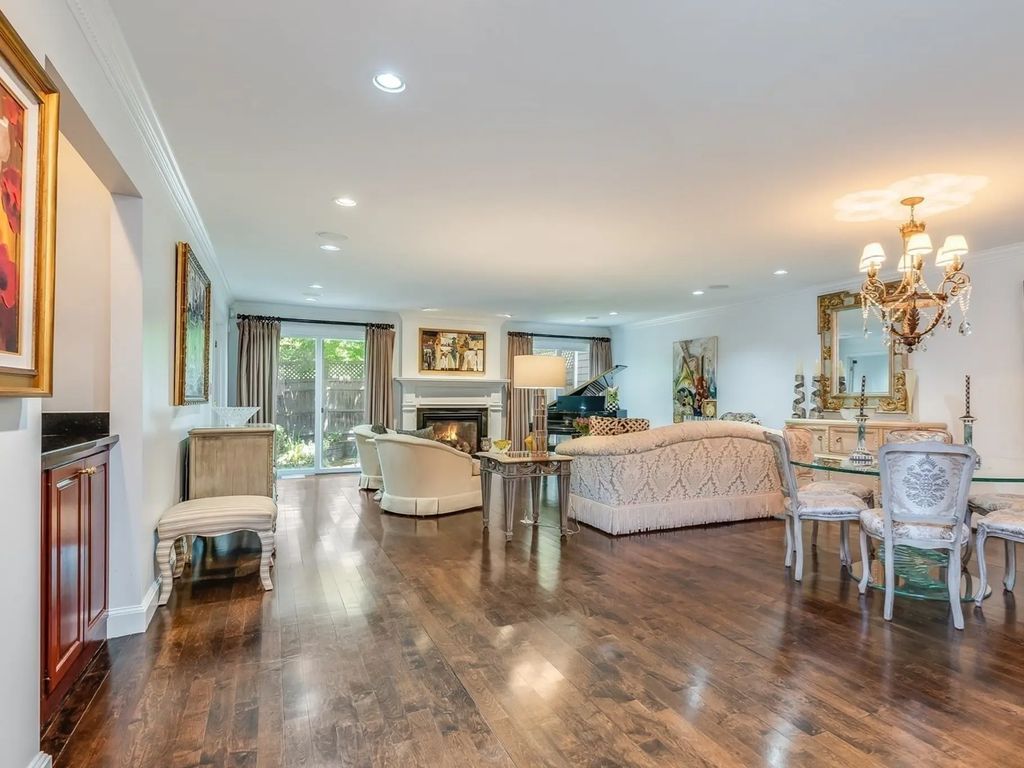439c Dedham Street #c, Newton