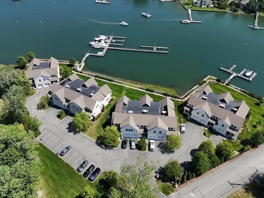 58 River St #1, Danvers