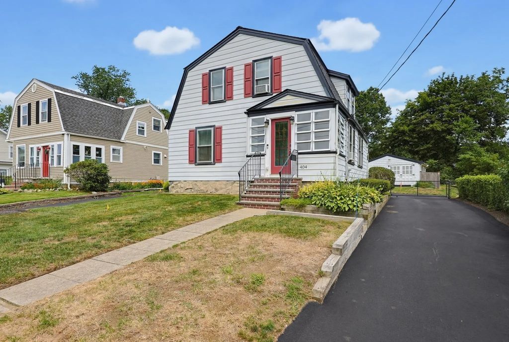 404 Park St, Stoughton