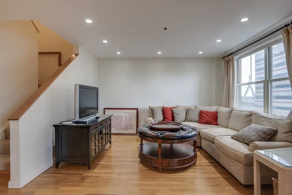 150 Staniford #910, Boston