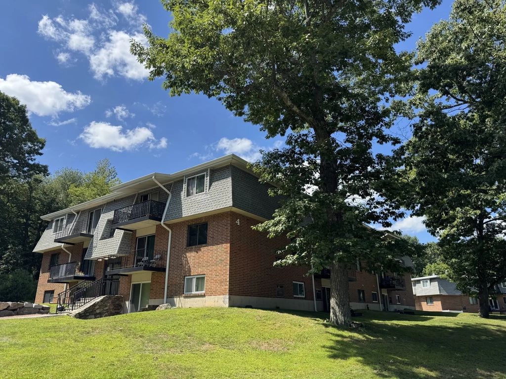 176 Maple Ave. #4-34, Rutland