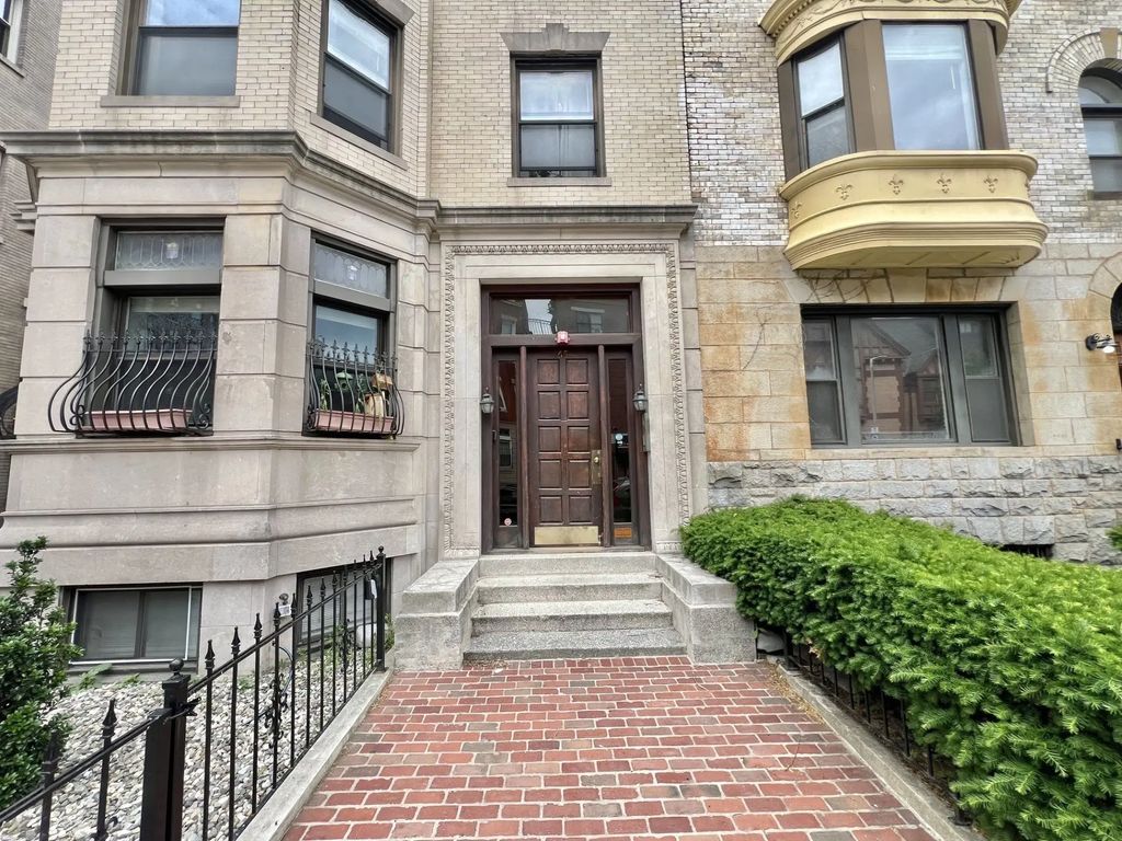 65 Hemenway Street #3, Boston