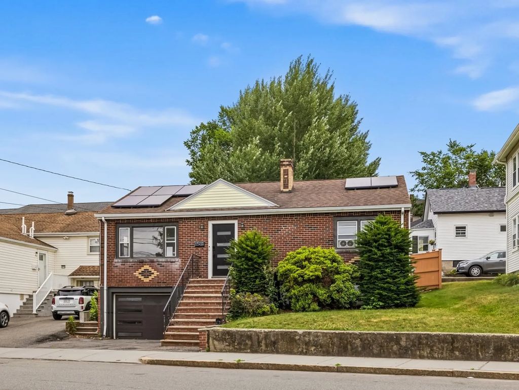 218 Warren, Watertown
