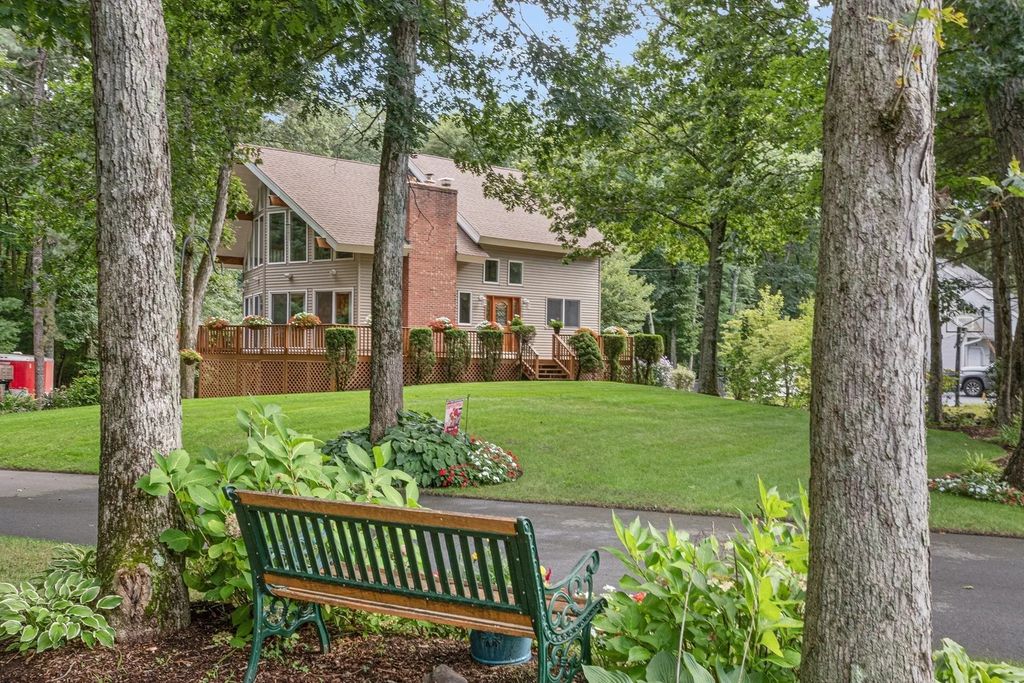 121 Walker St, Seekonk