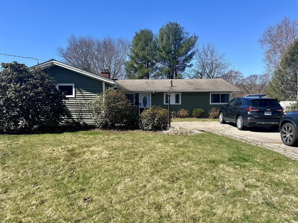 220 Beacon St, Framingham
