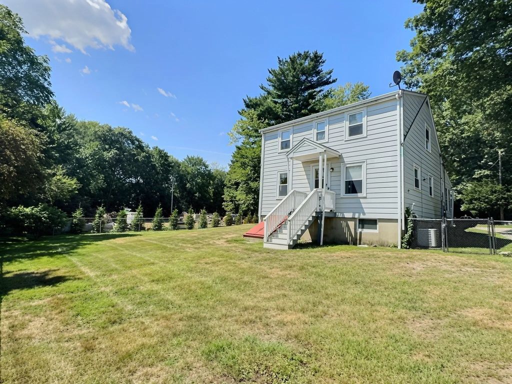 53 Davis Ave #53, Norwood
