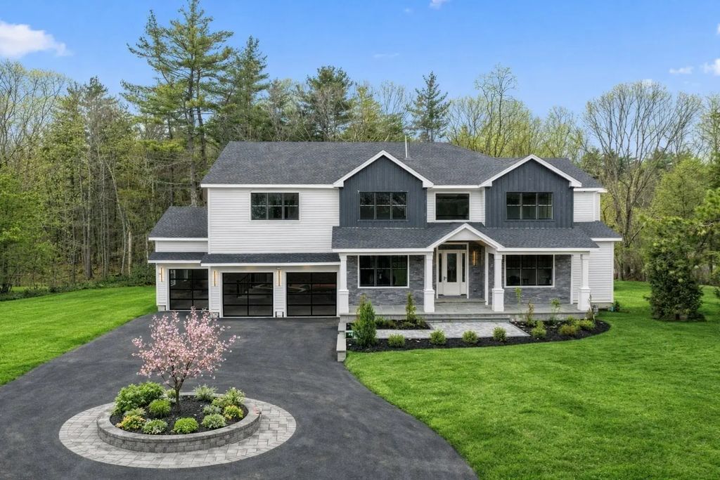 51 Plympton Rd, Sudbury