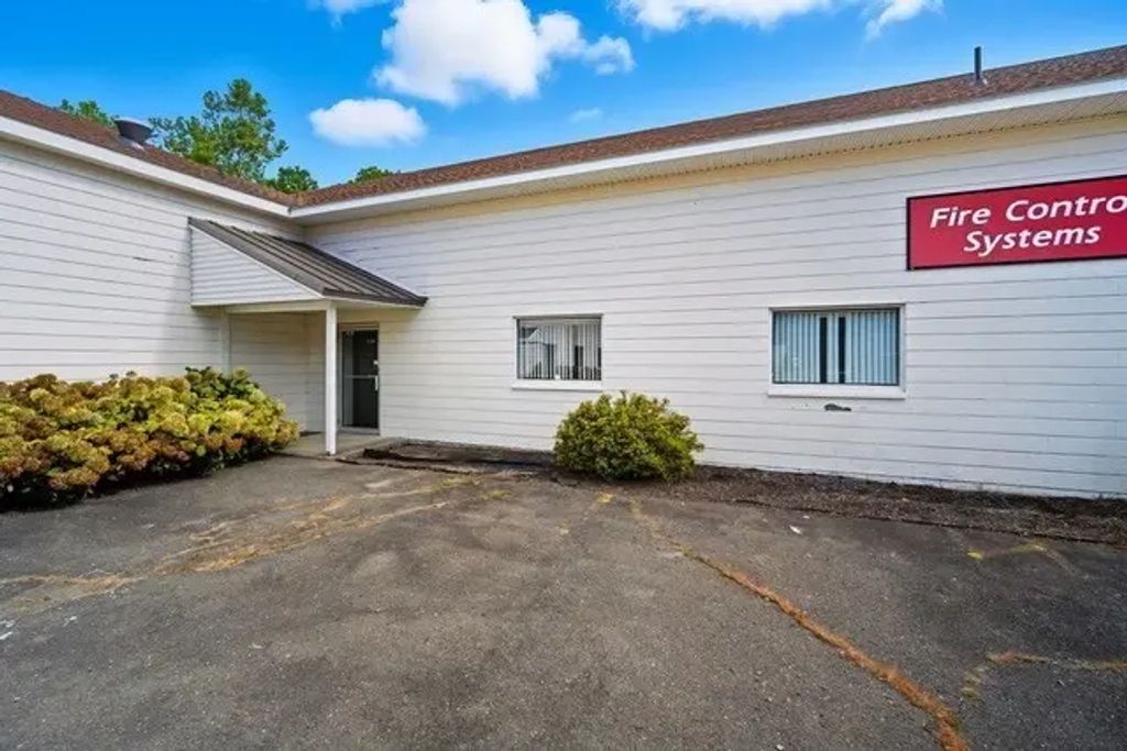 96 Mainline Drive #a, Westfield