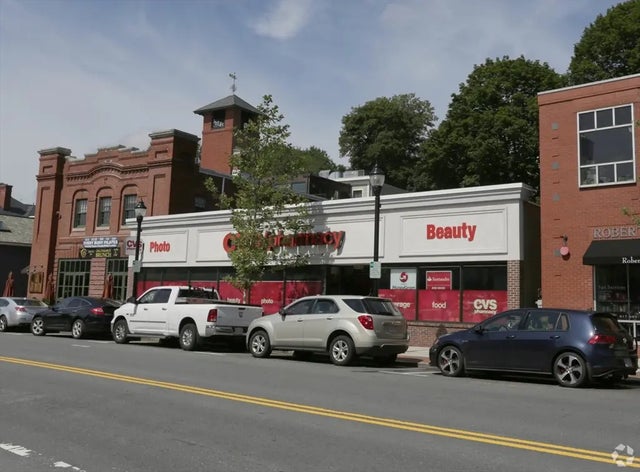 60 Leonard St #b, Belmont