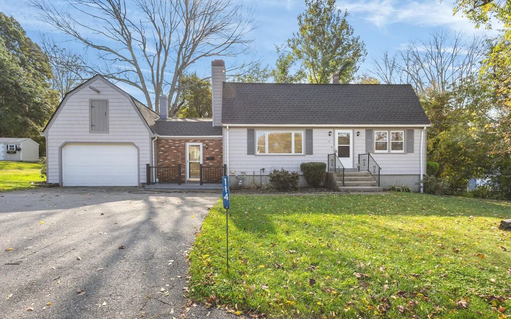 114 Valley Rd, Somerset