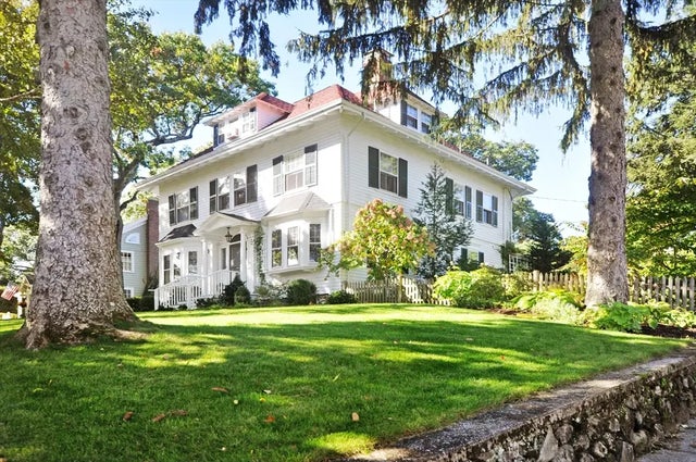 5 Lincoln St, Arlington