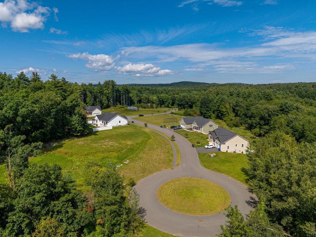Lot R Sunny Crest, Belchertown