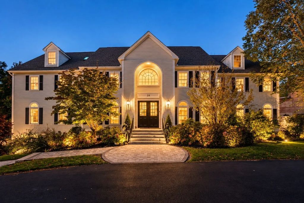 28 Tyler Rd, Lexington