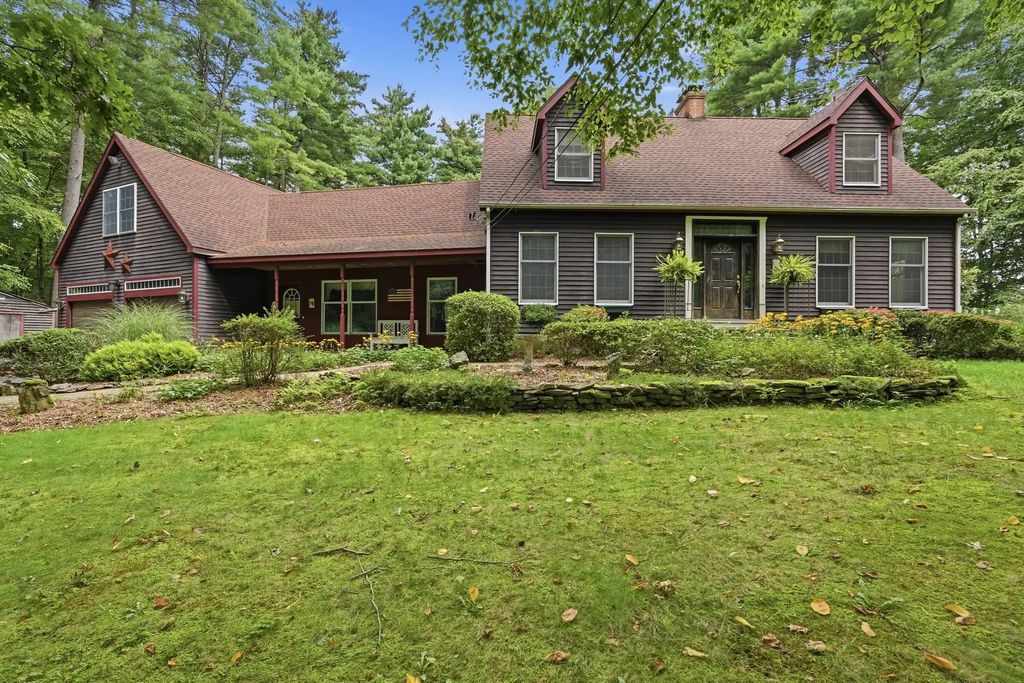 162 Barton Ave, Belchertown