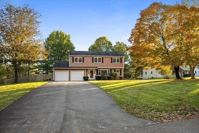 9 John Matthews Rd, Southborough