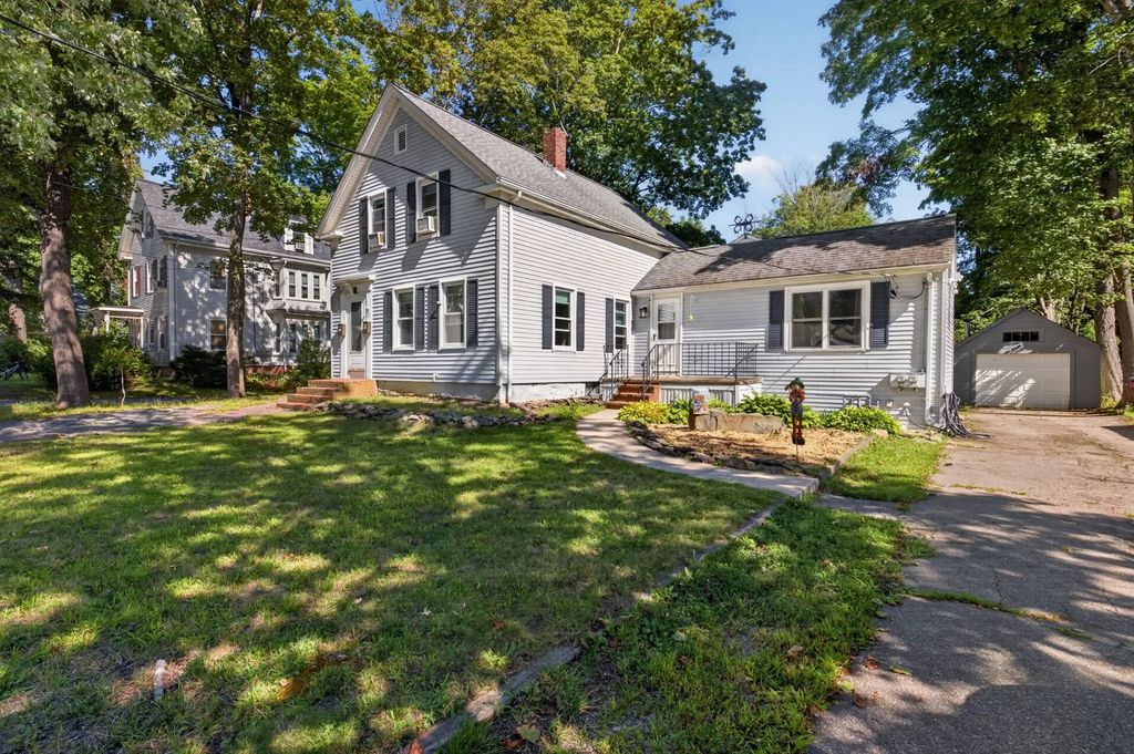 17 Pearl St, Middleboro