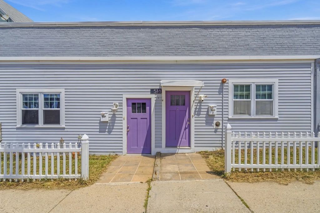 518 Main St #2, Medford